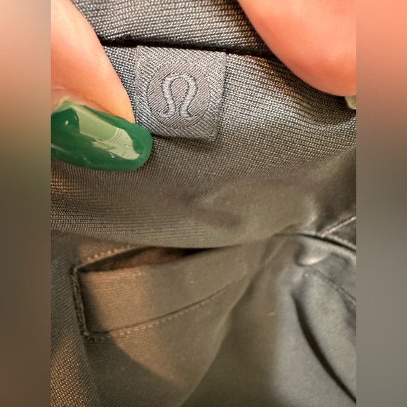 Lululemon mens Gray ABC Classic Fit 5 pockets Warpestreme Pants - Picture 6 of 6